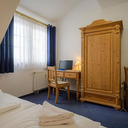 Hotel Zum Engel In Speyer - Roemerberg Berghausen  Esterno foto