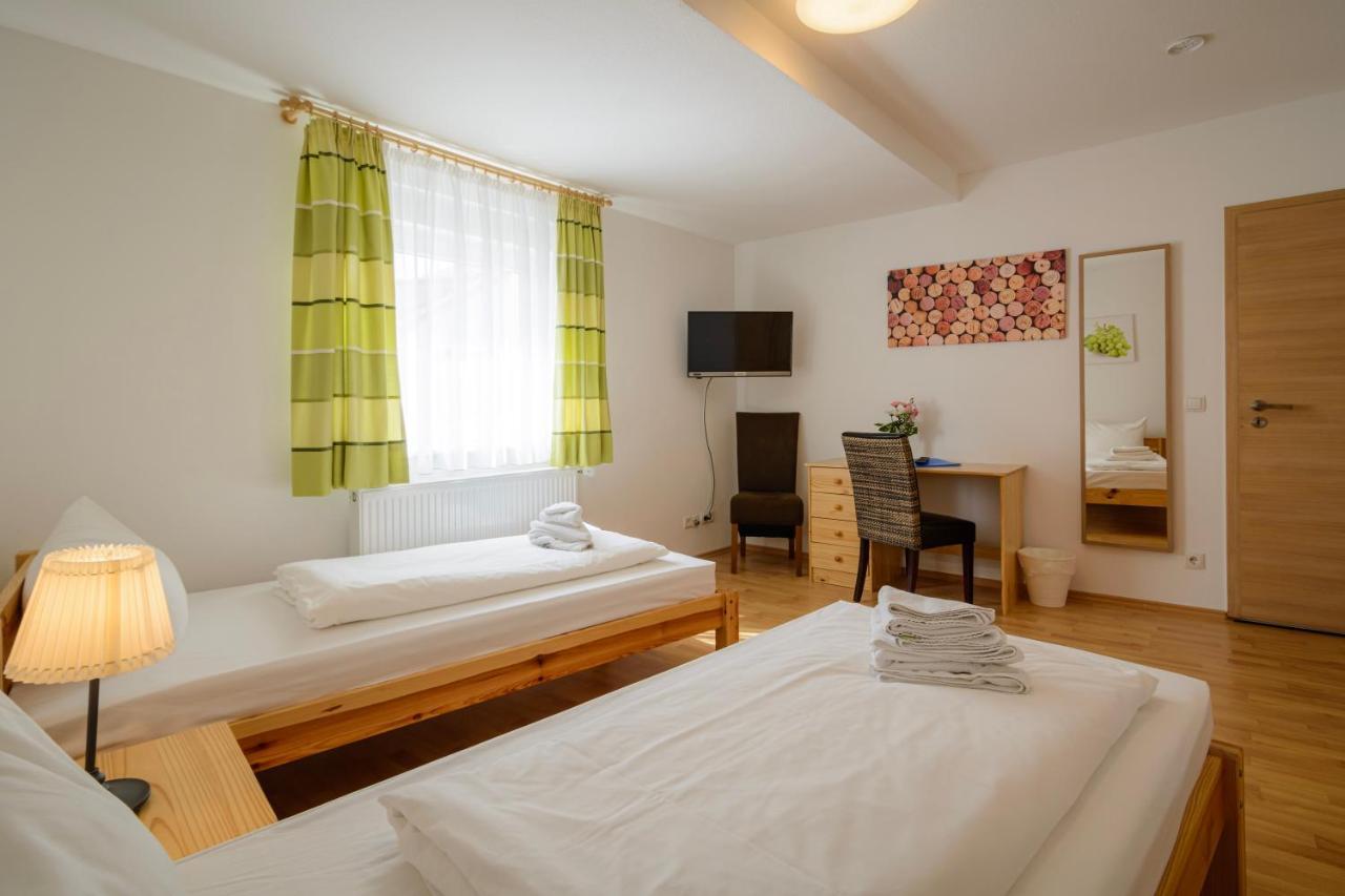 Hotel Zum Engel In Speyer - Roemerberg Berghausen  Esterno foto