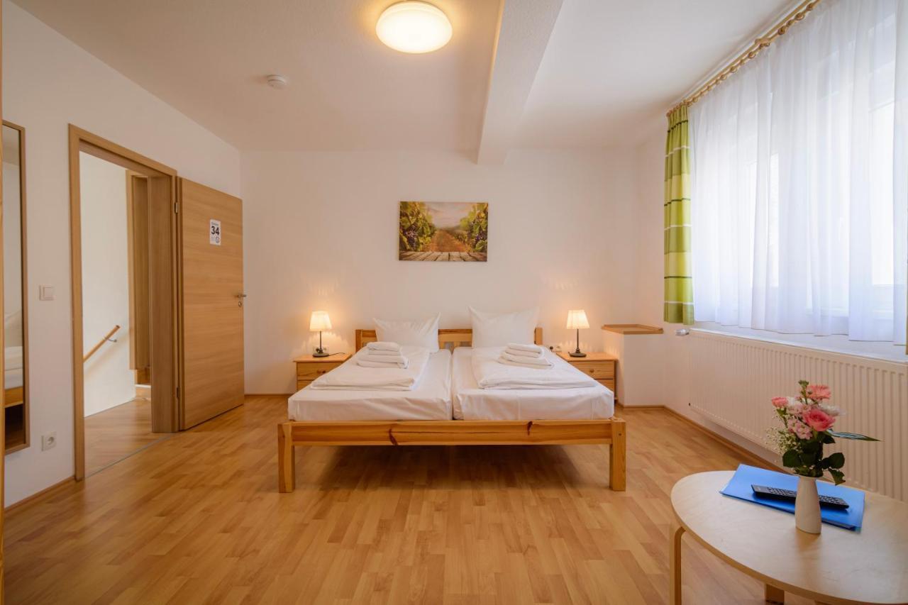 Hotel Zum Engel In Speyer - Roemerberg Berghausen  Esterno foto
