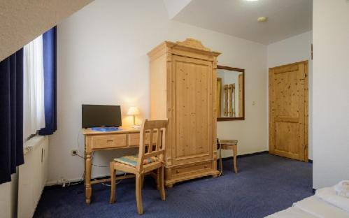 Hotel Zum Engel In Speyer - Roemerberg Berghausen  Esterno foto