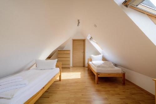 Hotel Zum Engel In Speyer - Roemerberg Berghausen  Esterno foto