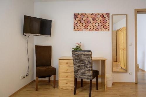 Hotel Zum Engel In Speyer - Roemerberg Berghausen  Esterno foto